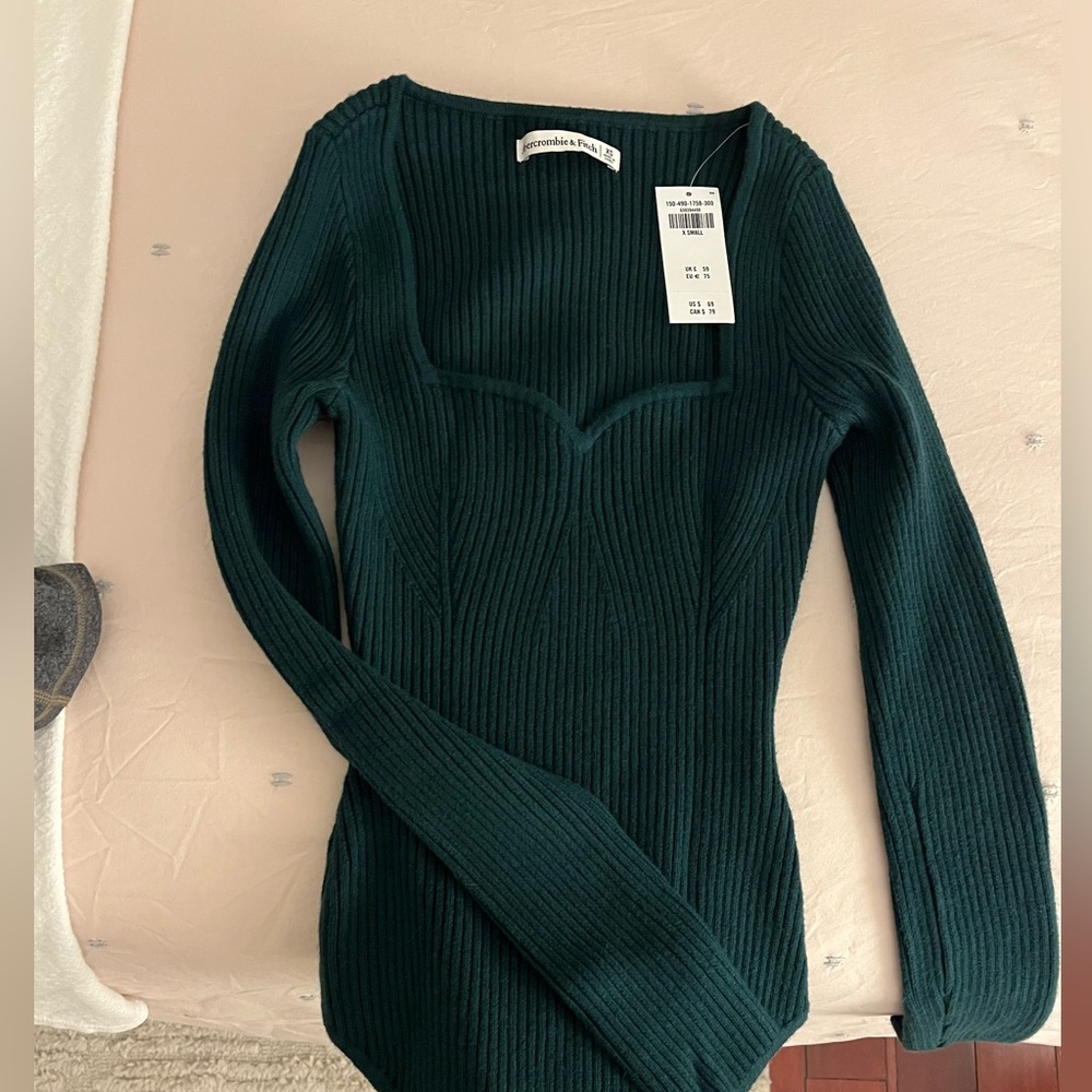 Abercrombie sweater body suit never worn